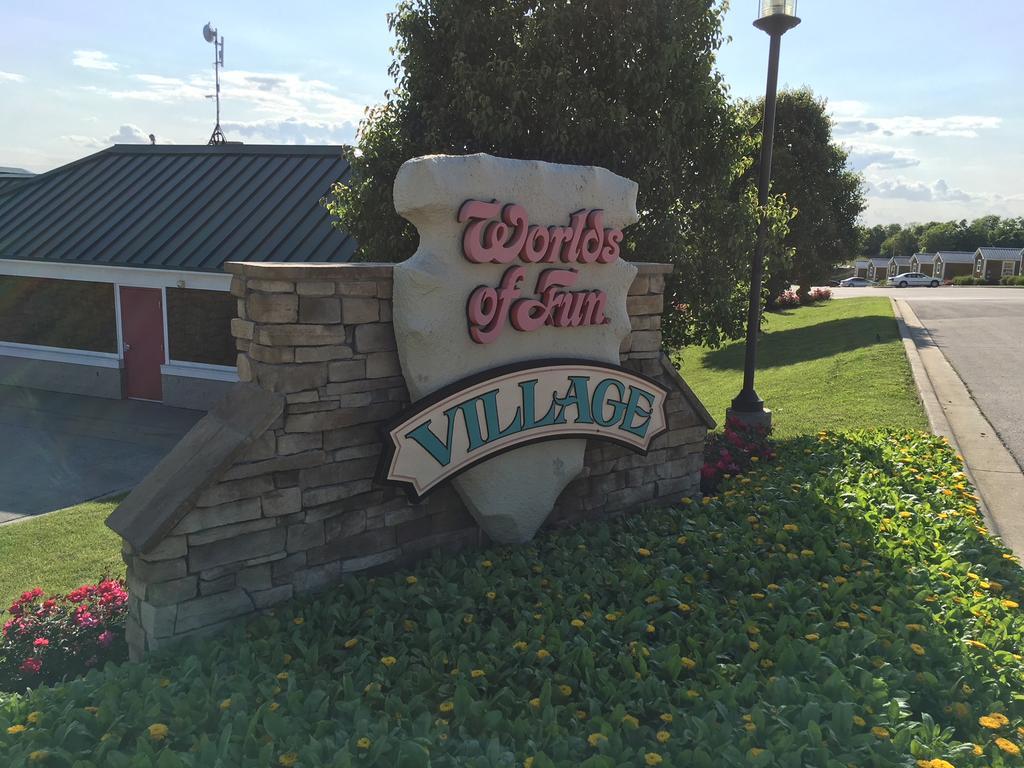 Worlds Of Fun Village كانزاس سيتي المظهر الخارجي الصورة