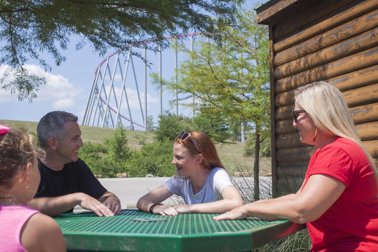 Worlds Of Fun Village كانزاس سيتي المظهر الخارجي الصورة
